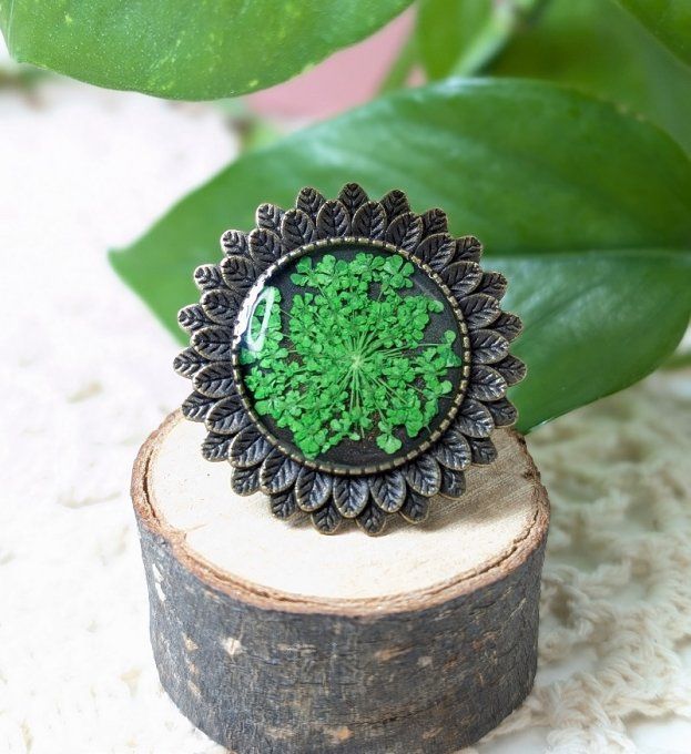 Bague plumettes vraie fleur de dentelle Jade